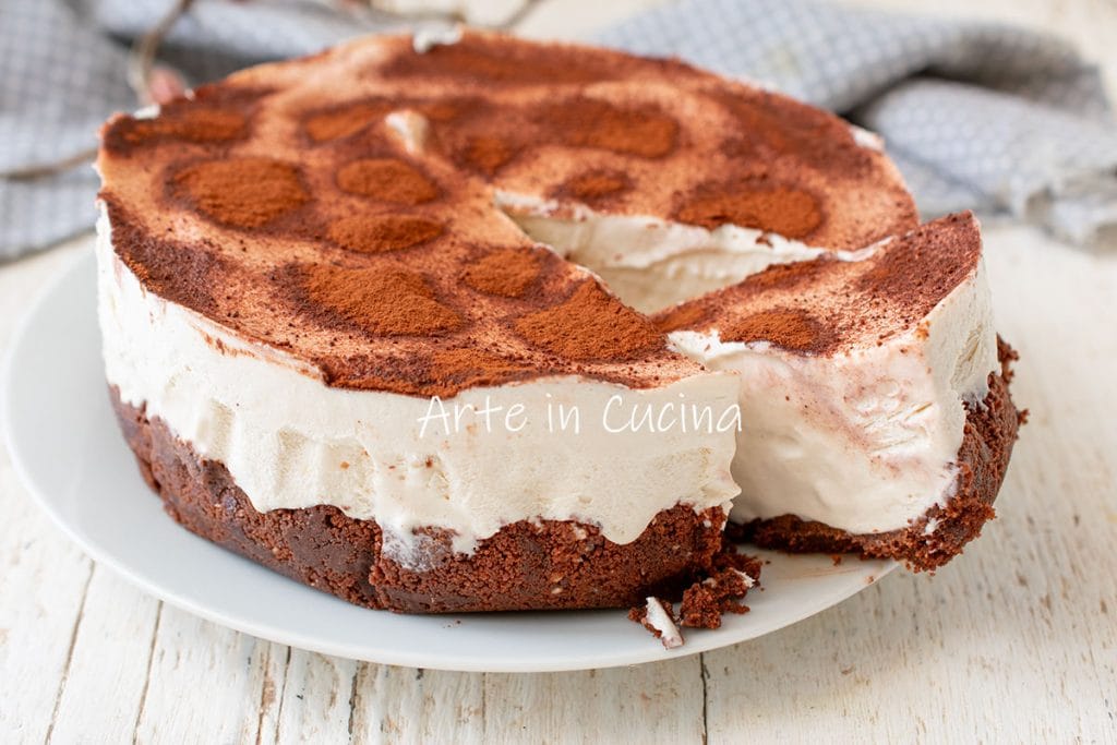 Gâteau froid au tiramisu avec œufs pasteurisés