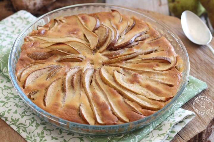 Gâteau aux poires et à la cannelle très rapide