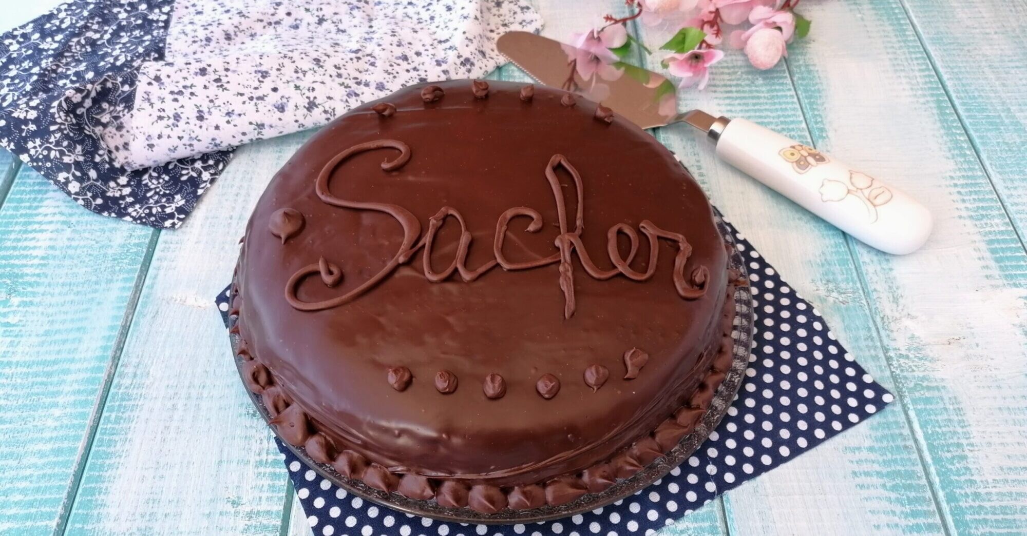 GÂTEAU SACHER ou SACHERTORTE AUTRICHIENNE