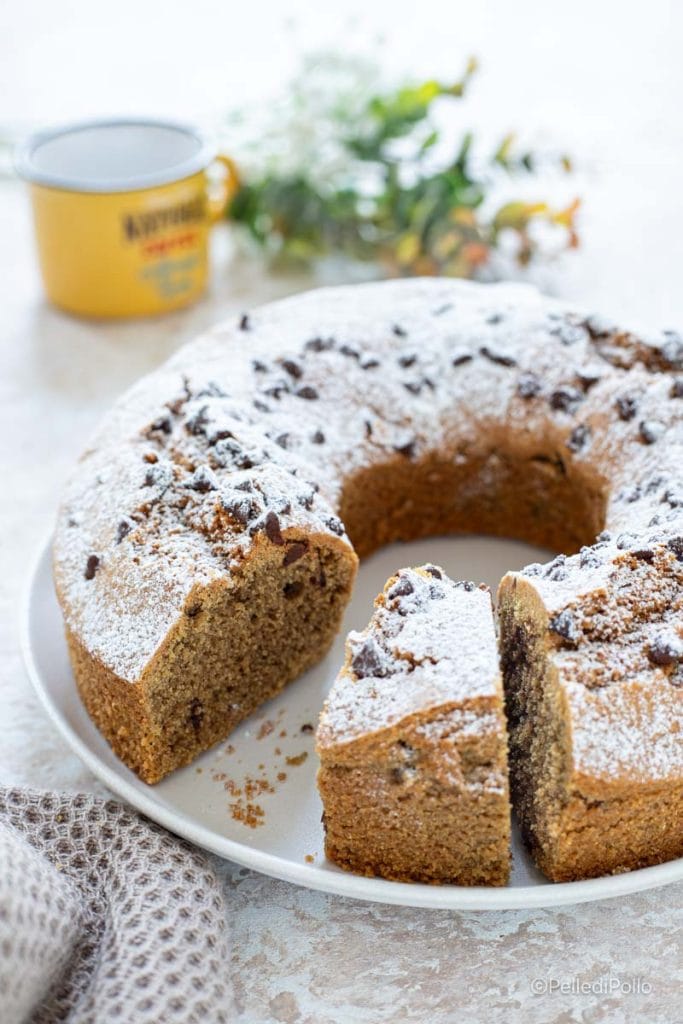 gâteau au café dans une friteuse à air
