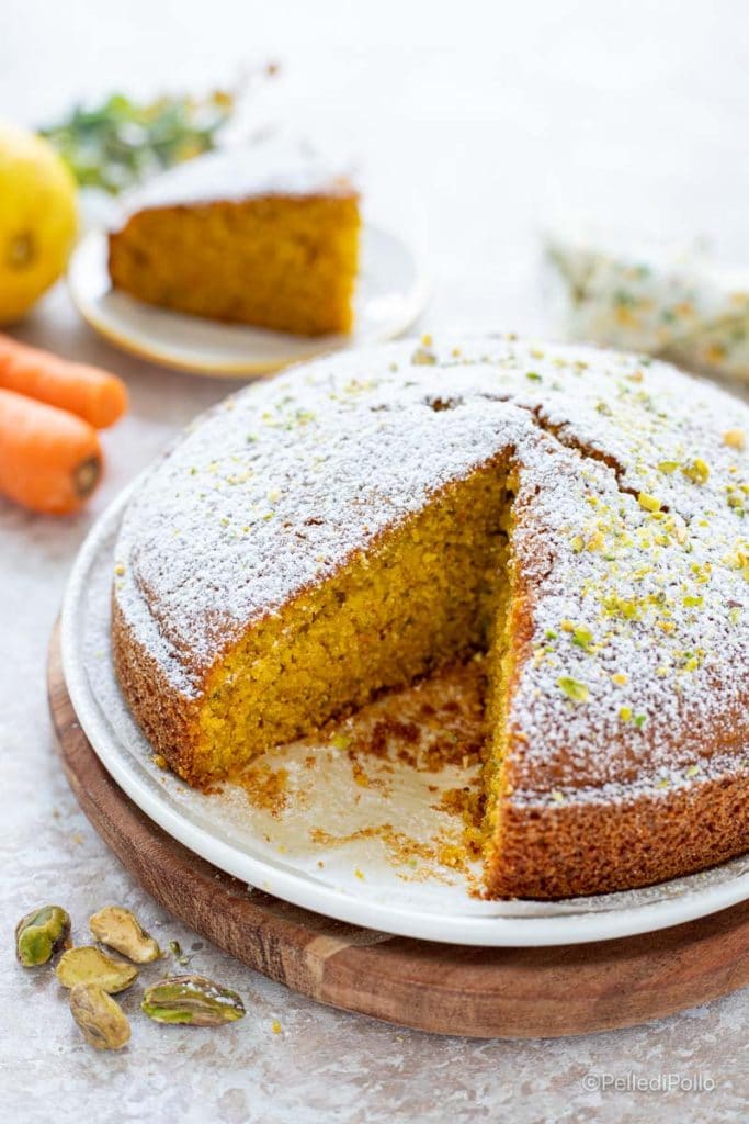 gâteau moelleux aux carottes et pistaches