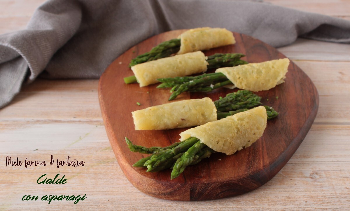 Gaufrettes au fromage farcies aux asperges