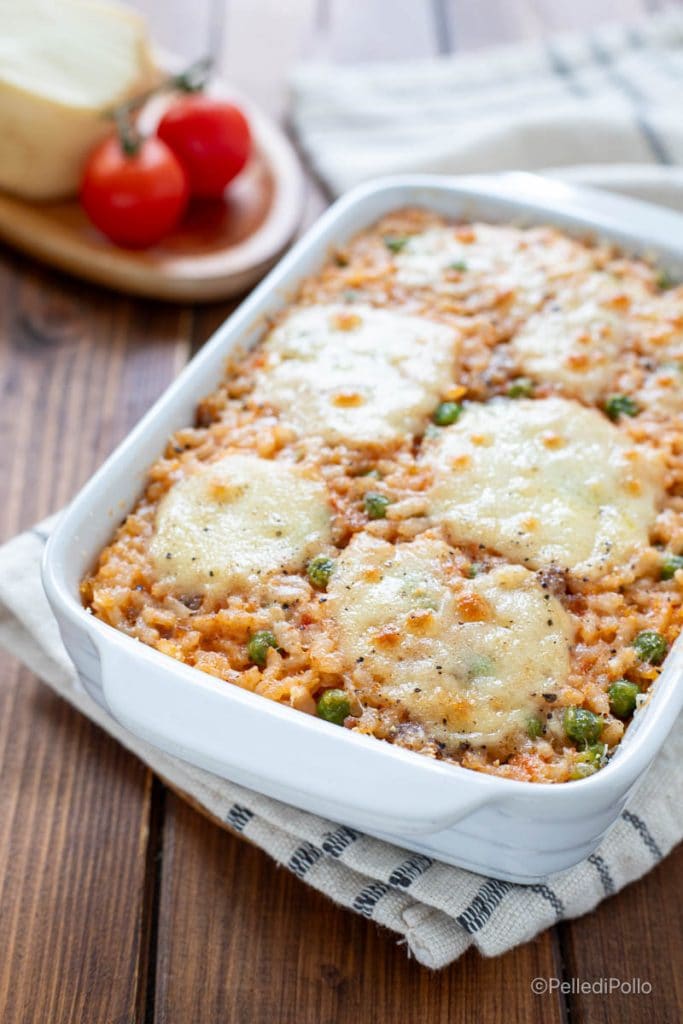 gratin de riz avec saucisse et petits pois