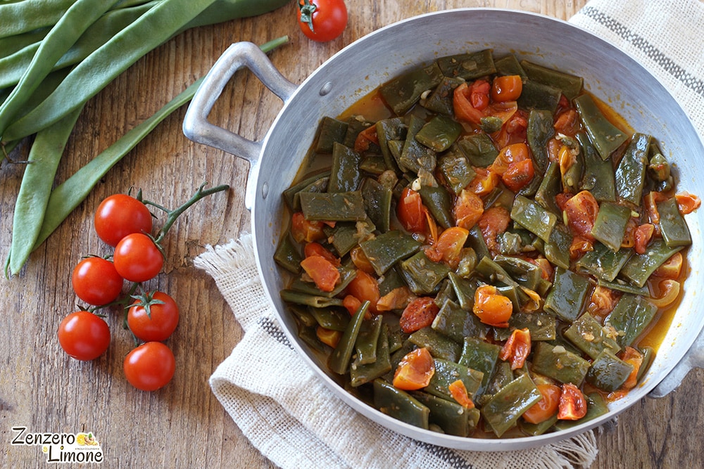 Haricots plats et tomates cerises