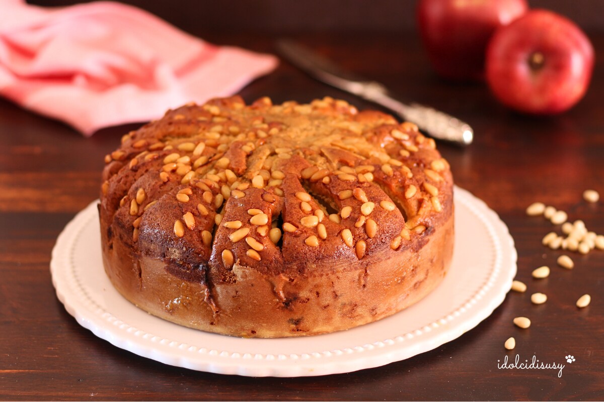 Gâteau strudel pommes pignons et raisins secs