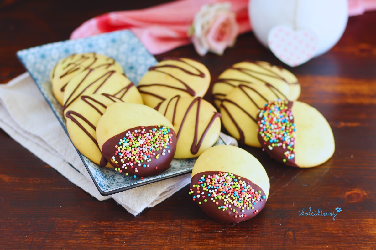 Biscuits glacés de génoise