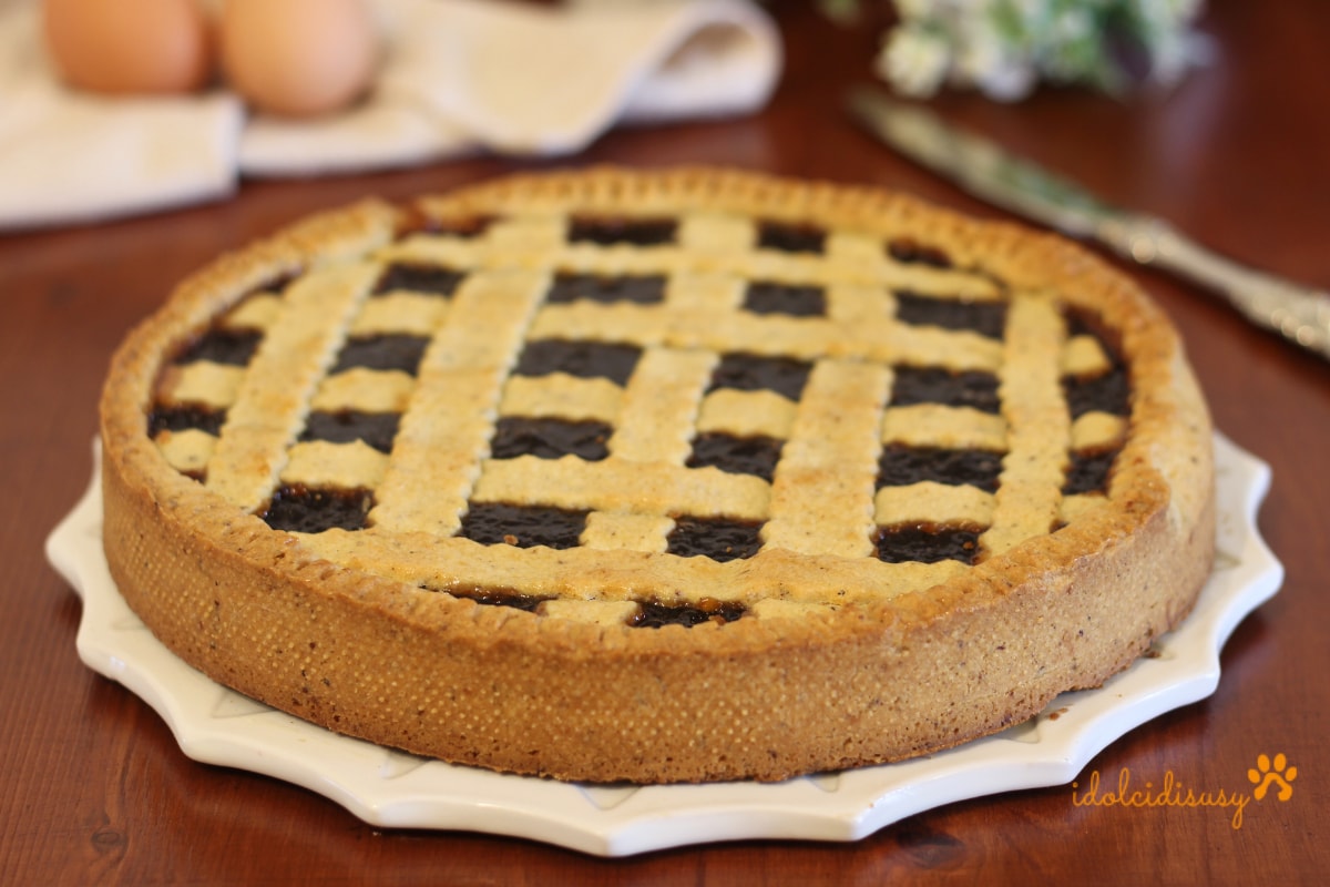 Tarte à la confiture avec le cercle micro-perforé