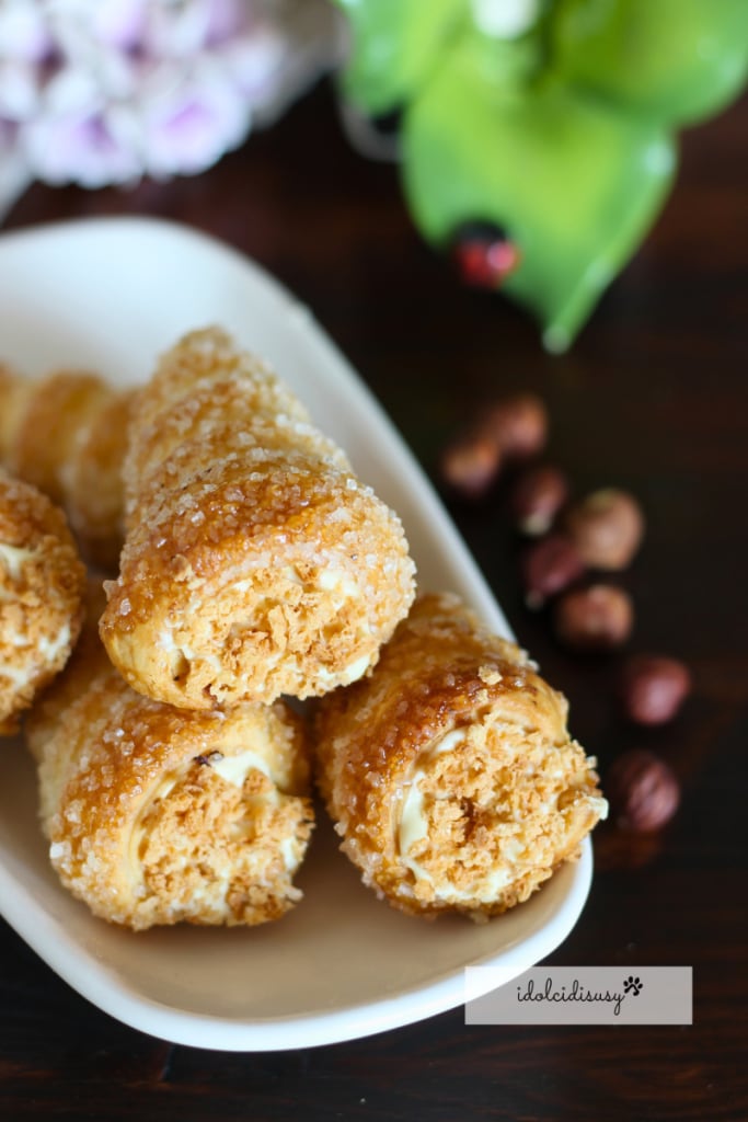 idolcidisusy Cannoli feuilletés fourrés à la crème