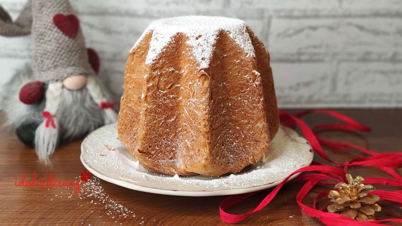 Pandoro feuilleté fait maison : la recette originale à préparer pour Noël