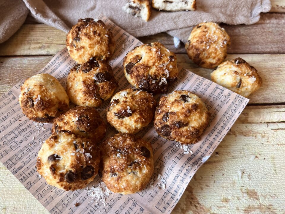 Biscuits moelleux à la noix de coco à la friteuse à air