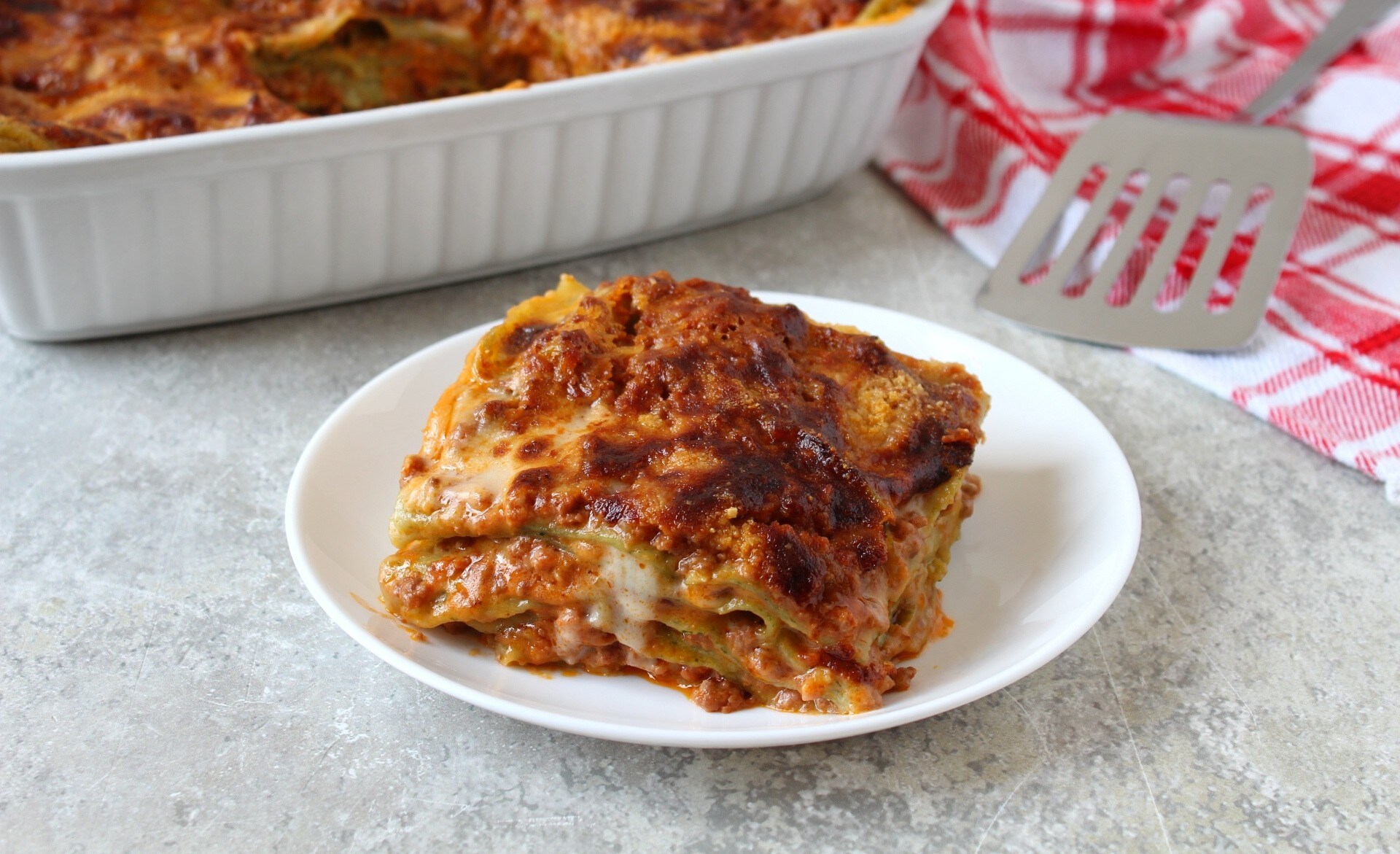 LASAGNES À LA BOLOGNAISE