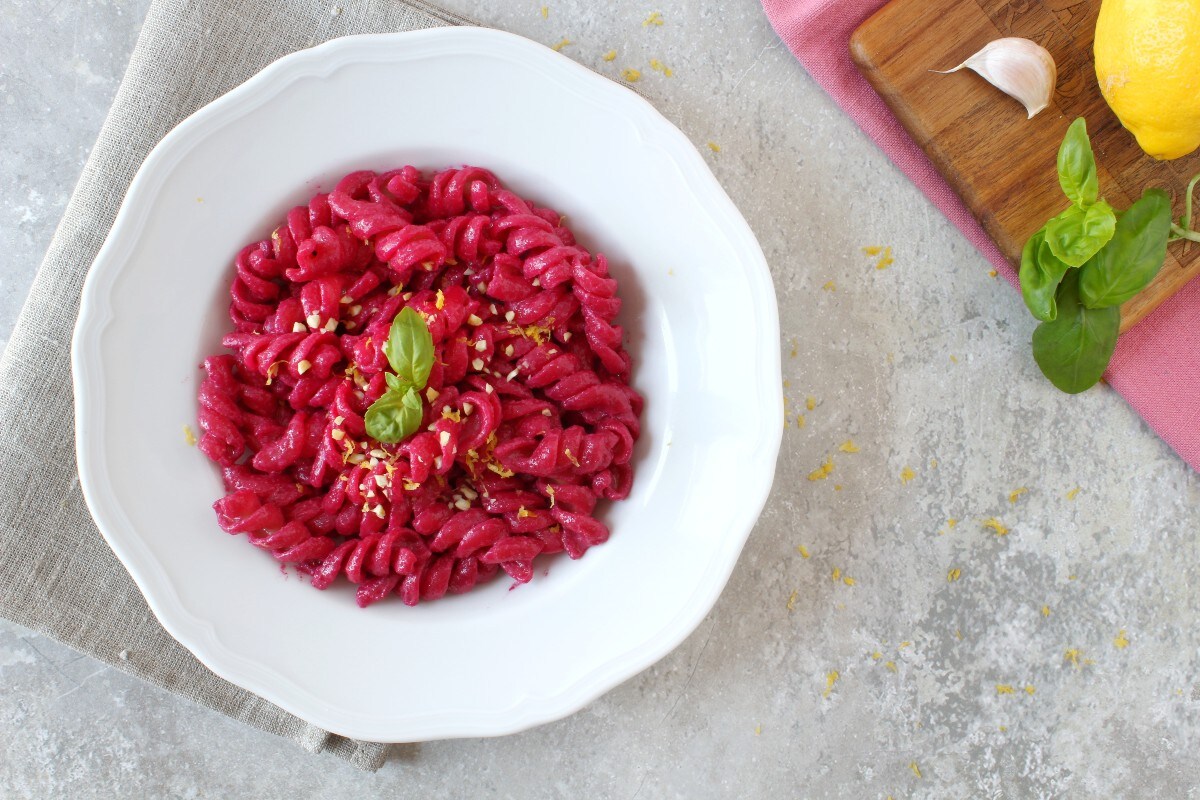 PÂTES CRÉMEUSES À LA BETTERAVE ROUGE