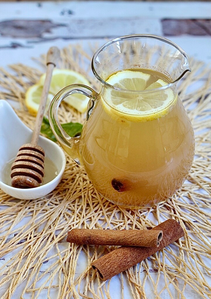 Décoction de citron, gingembre, cannelle et miel, le remède naturel