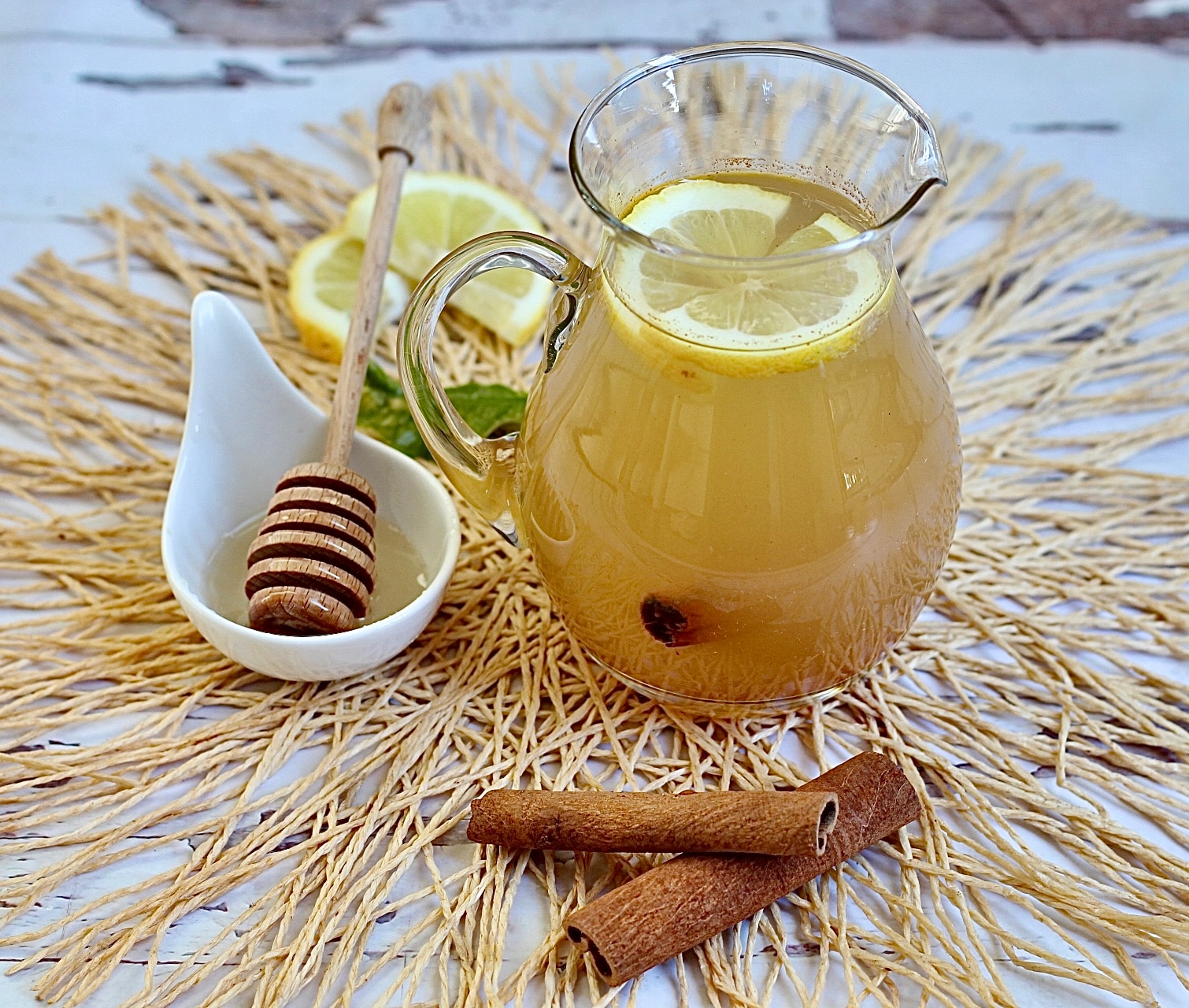 Décoction de citron, gingembre, cannelle et miel, le remède naturel