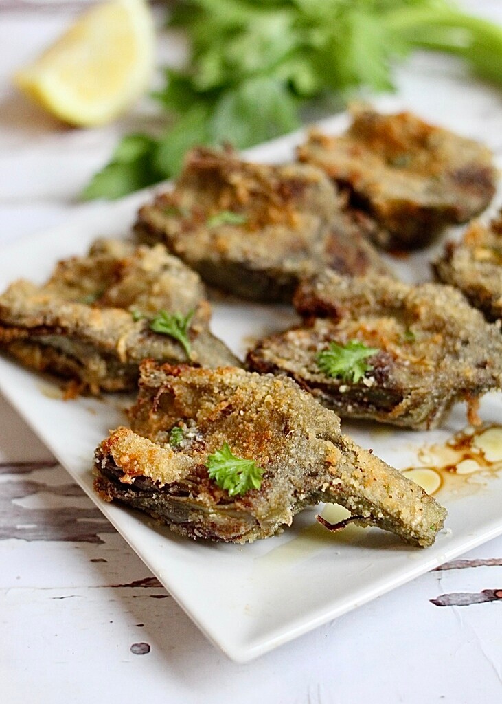 Artichauts gratinés à la friteuse à air, croustillants avec un cœur tendre