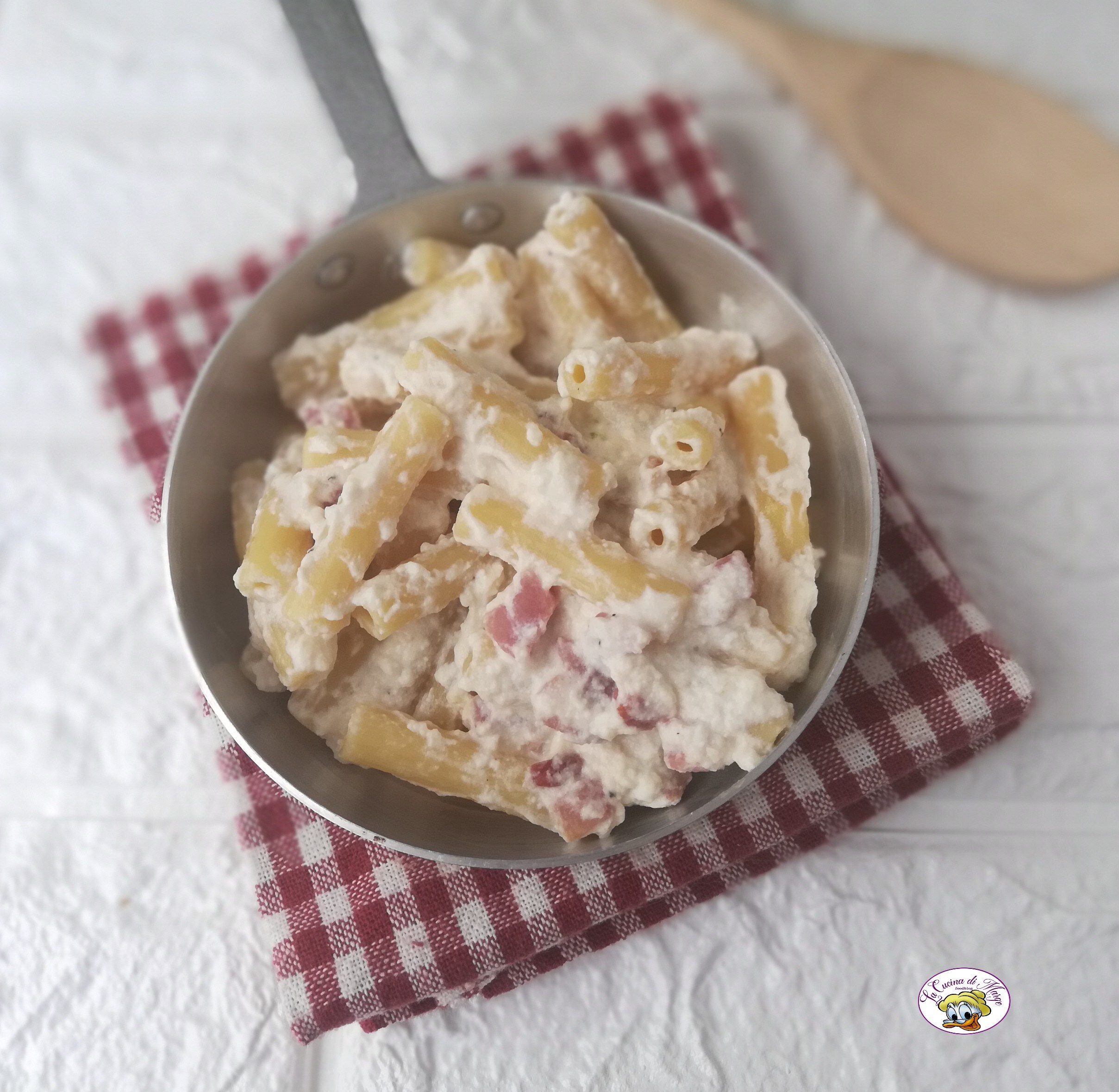 PÂTES AVEC RICOTTA ET BACON