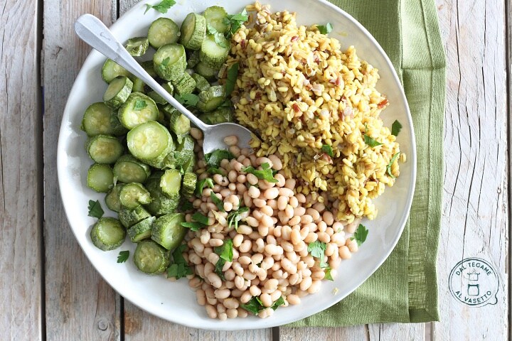 Mélange de céréales en cuisson à l’étouffée