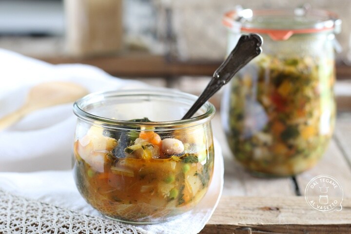 Minestrone surgelé en cuisson en bocal