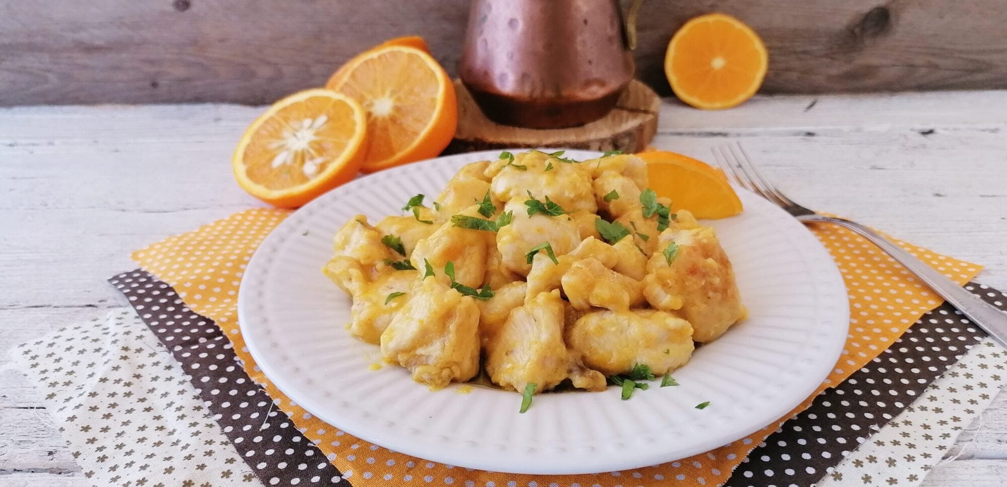 MORCEAUX DE POULET À L’ORANGE CRÉMEUX ET DÉLICATS