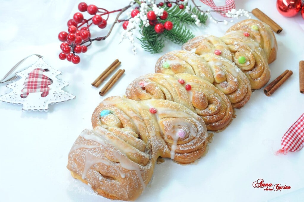 Cinnamon rolls sapin de Noël