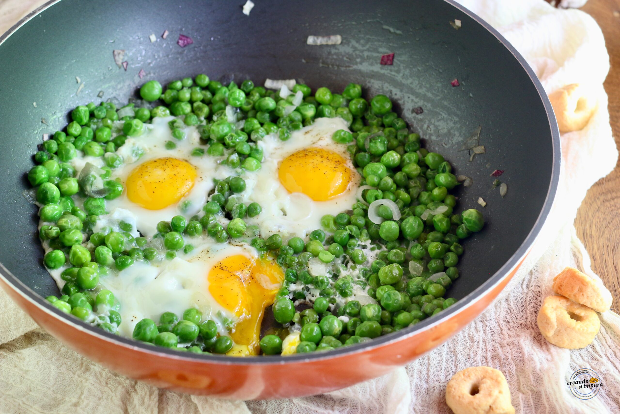Œufs et petits pois