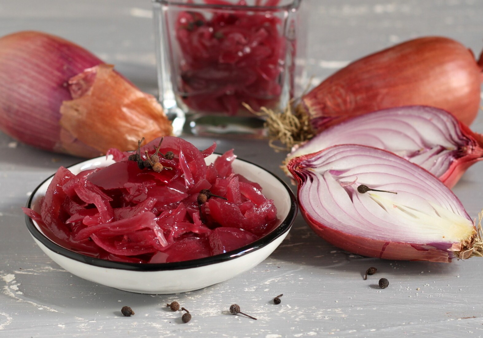 Conserve d’oignons rouges au goût aigre-doux