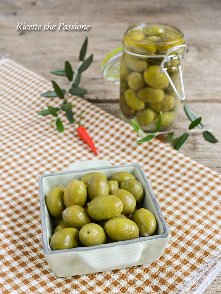 olives en saumure avec vinaigre