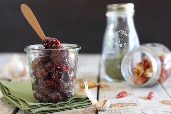 Olives noires frites en cuisson sous vide