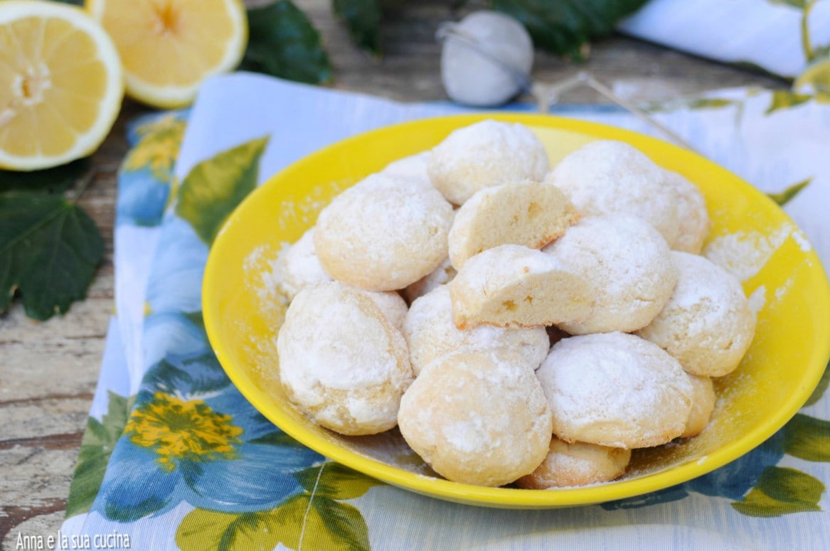 Biscuits moelleux au parfum de citron