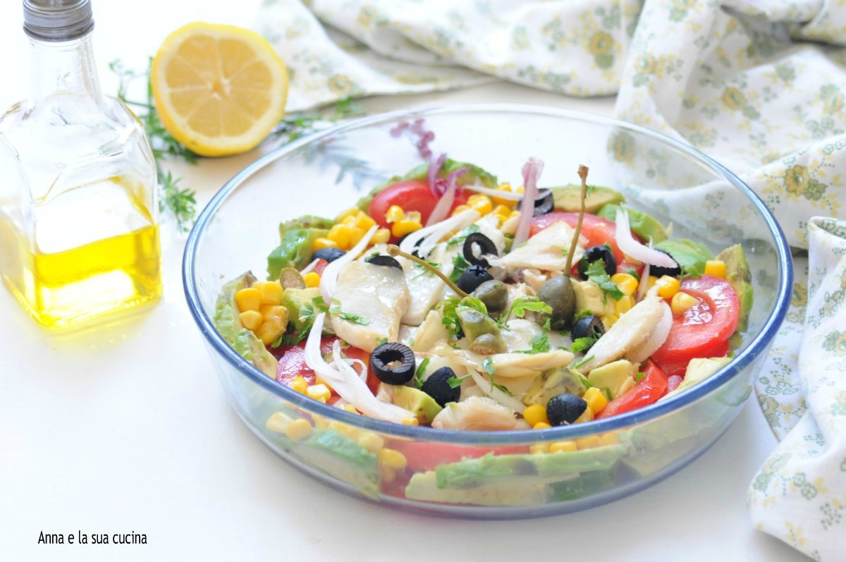 Salade estivale de morue avec avocat