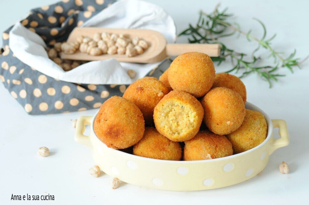 Boulettes de pois chiches au romarin
