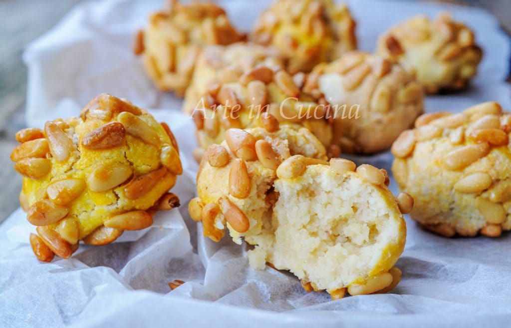 Panellets desserts espagnols d'ognissanti aux amandes vickyart art en cuisine