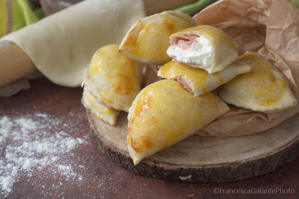 Mini calzones farcis au four sans levure