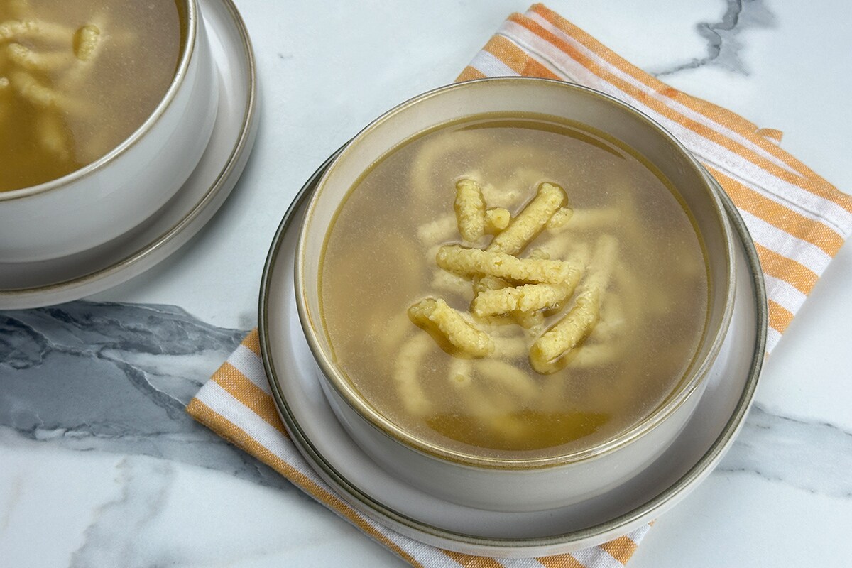 Passatelli en bouillon de viande, le plat chaud des fêtes