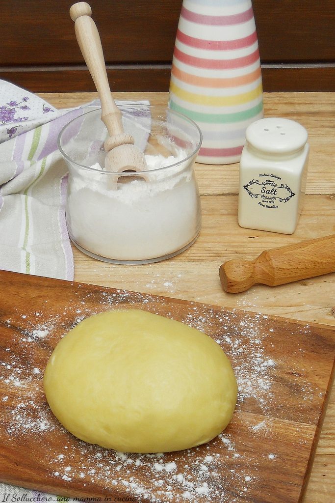 Pâte folle pour tartes salées, strudels et desserts