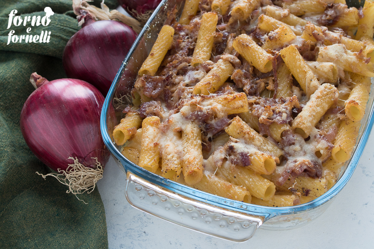 Pâtes au gratin aux oignons