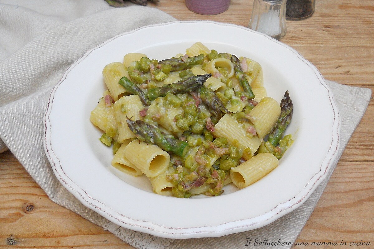 Pâtes aux asperges et lardons