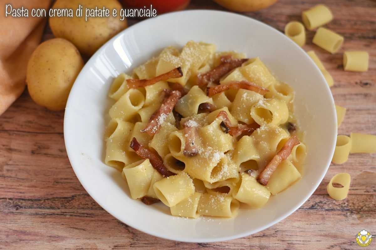 Pâtes avec crème de pommes de terre et guanciale