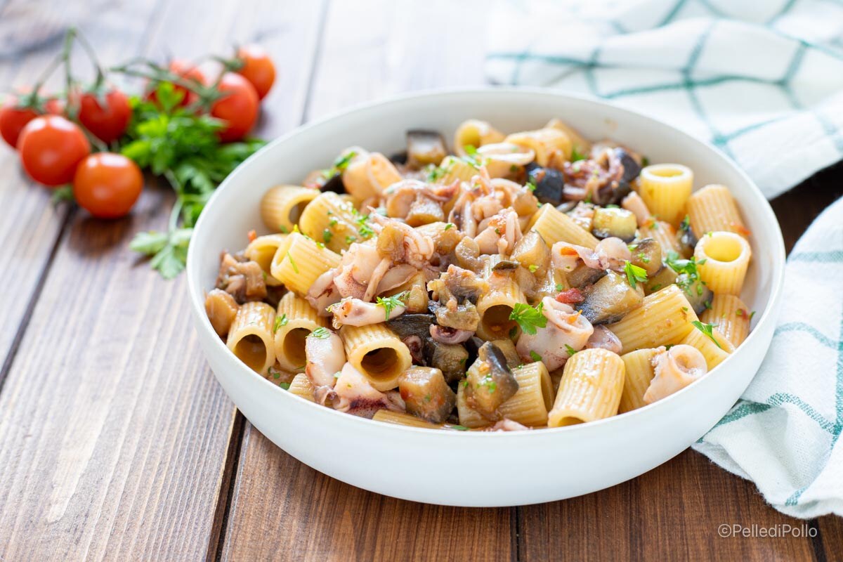 Pâtes aux calamars et aubergines