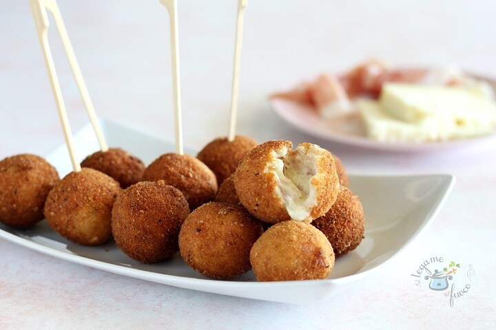 Bouchées asiago et speck