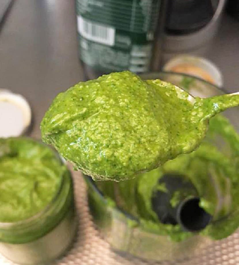 Pesto Génois Authentique : Recette avec Mortier et Mixeur