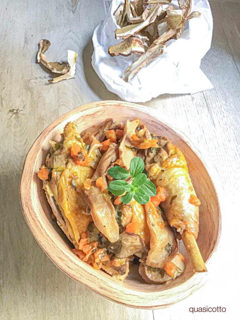 Pintade aux champignons à la poêle