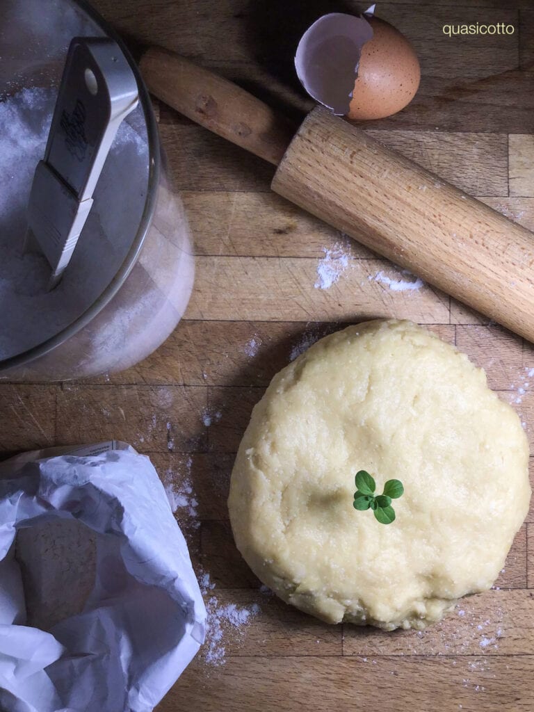 Pâte brisée sans beurre au parmesan