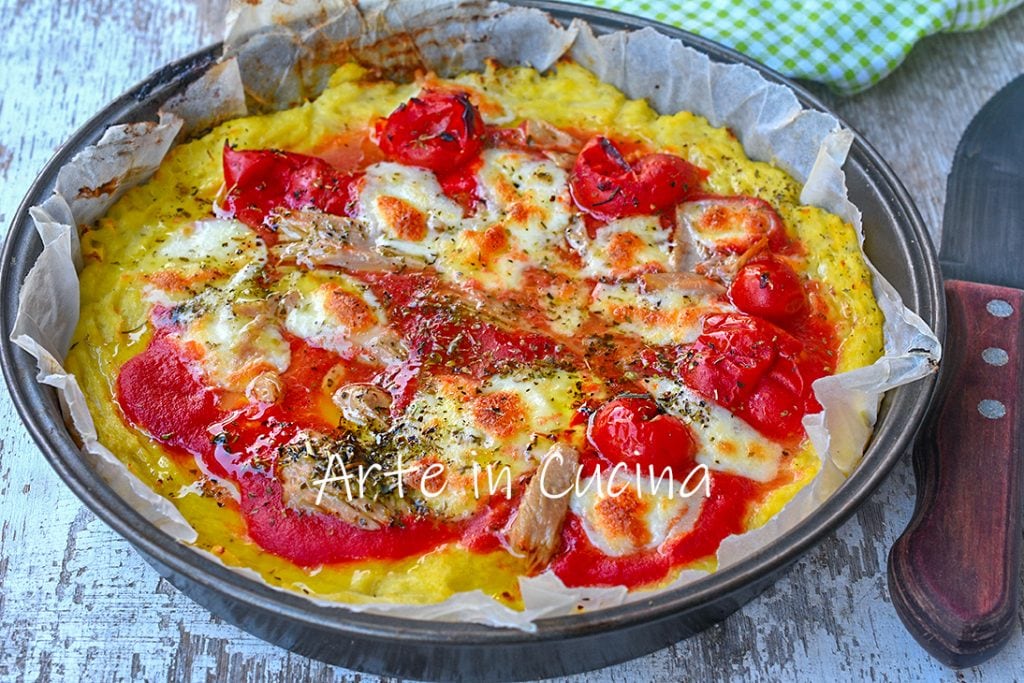 Pizza de chou-fleur thon et tomates