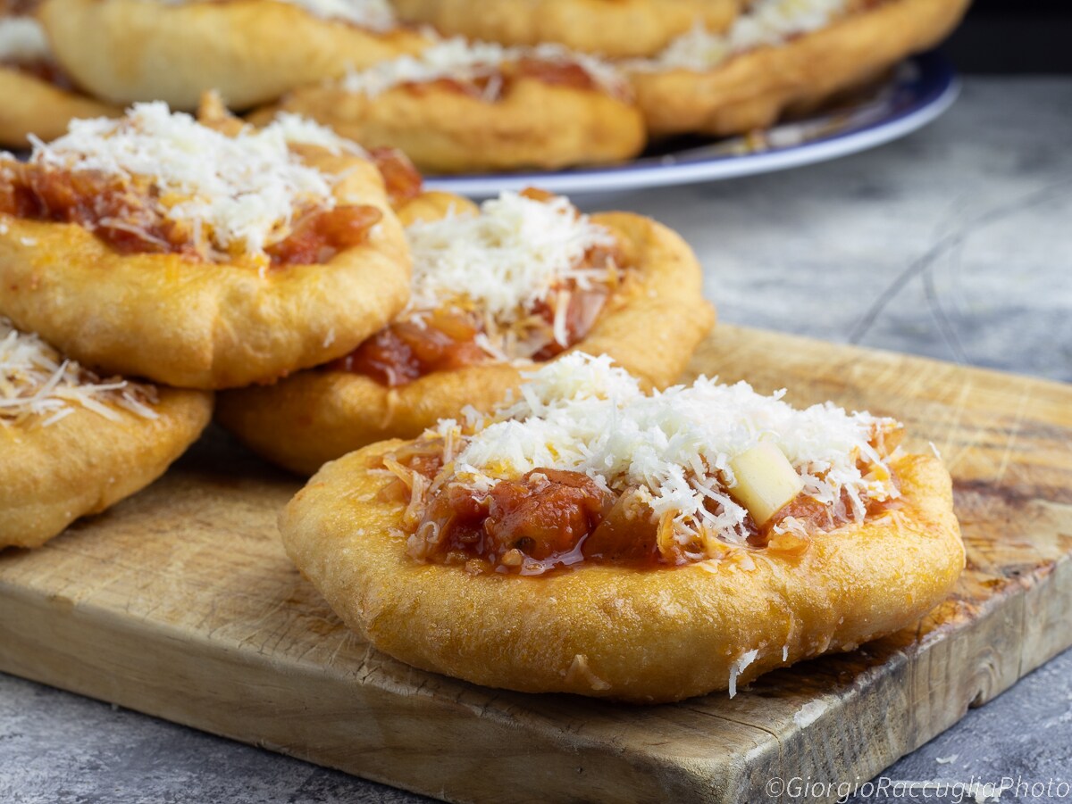 Pizzettes frites de grand-mère