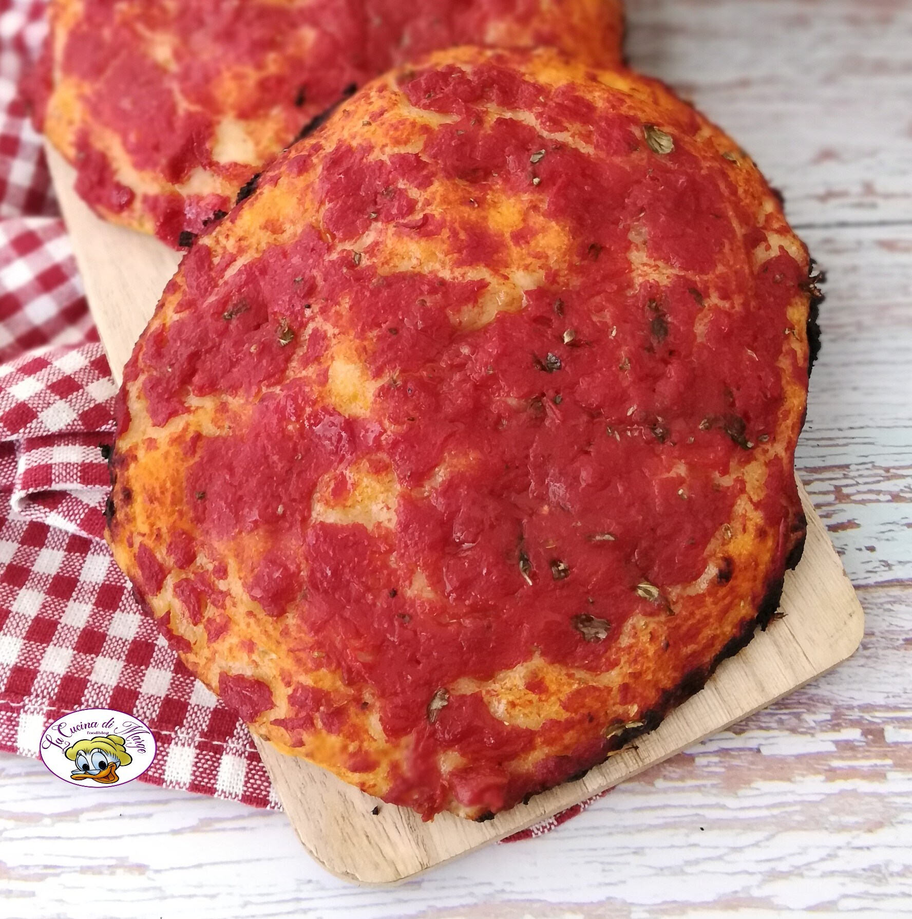 PIZZETTES ROUGES À LA ROMAINE