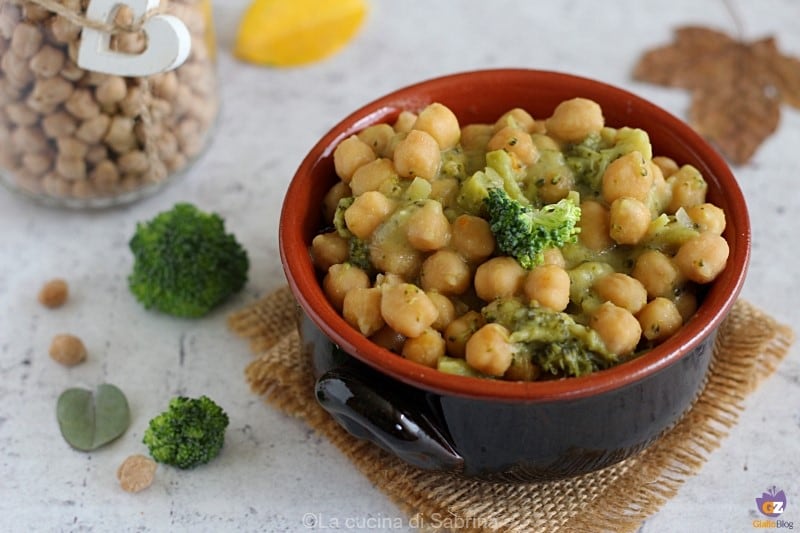 Soupe de pois chiches et brocolis