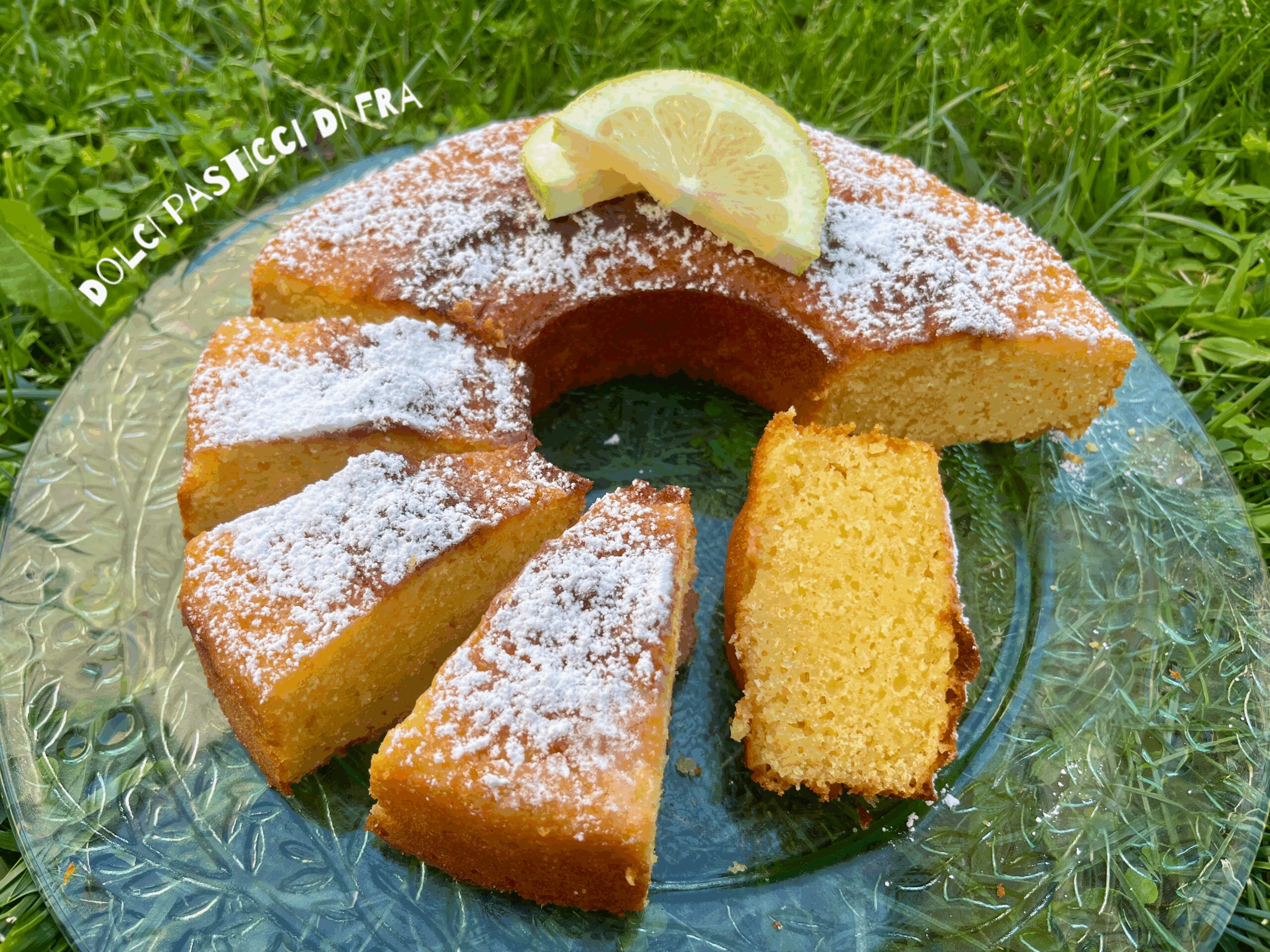 Gâteau sans gluten au citron, chocolat blanc et amandes