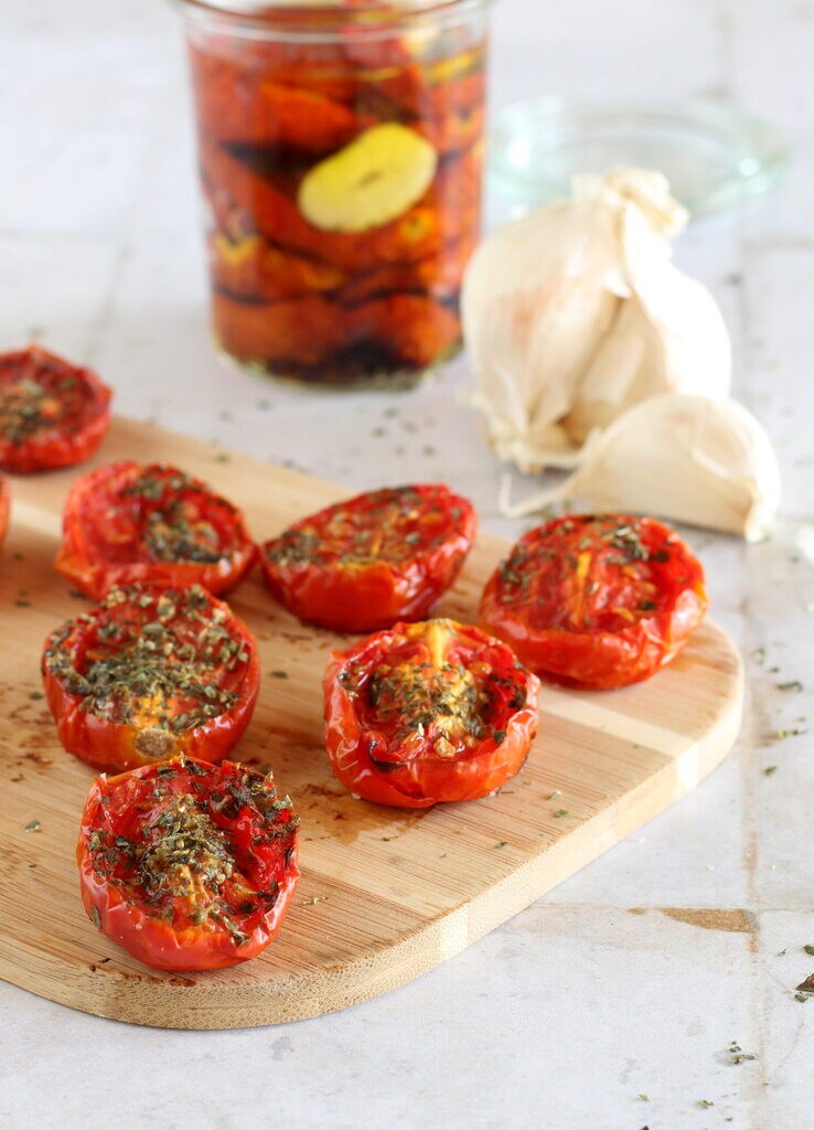 Tomates cerises au four en conserve