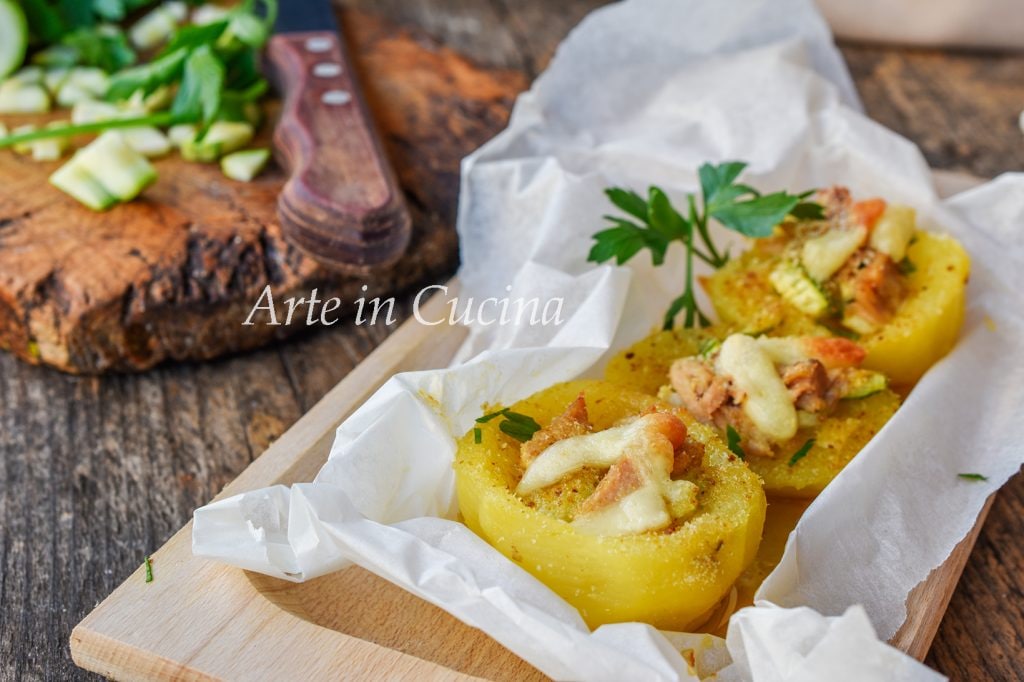 Pommes de terre farcies au thon et courgettes